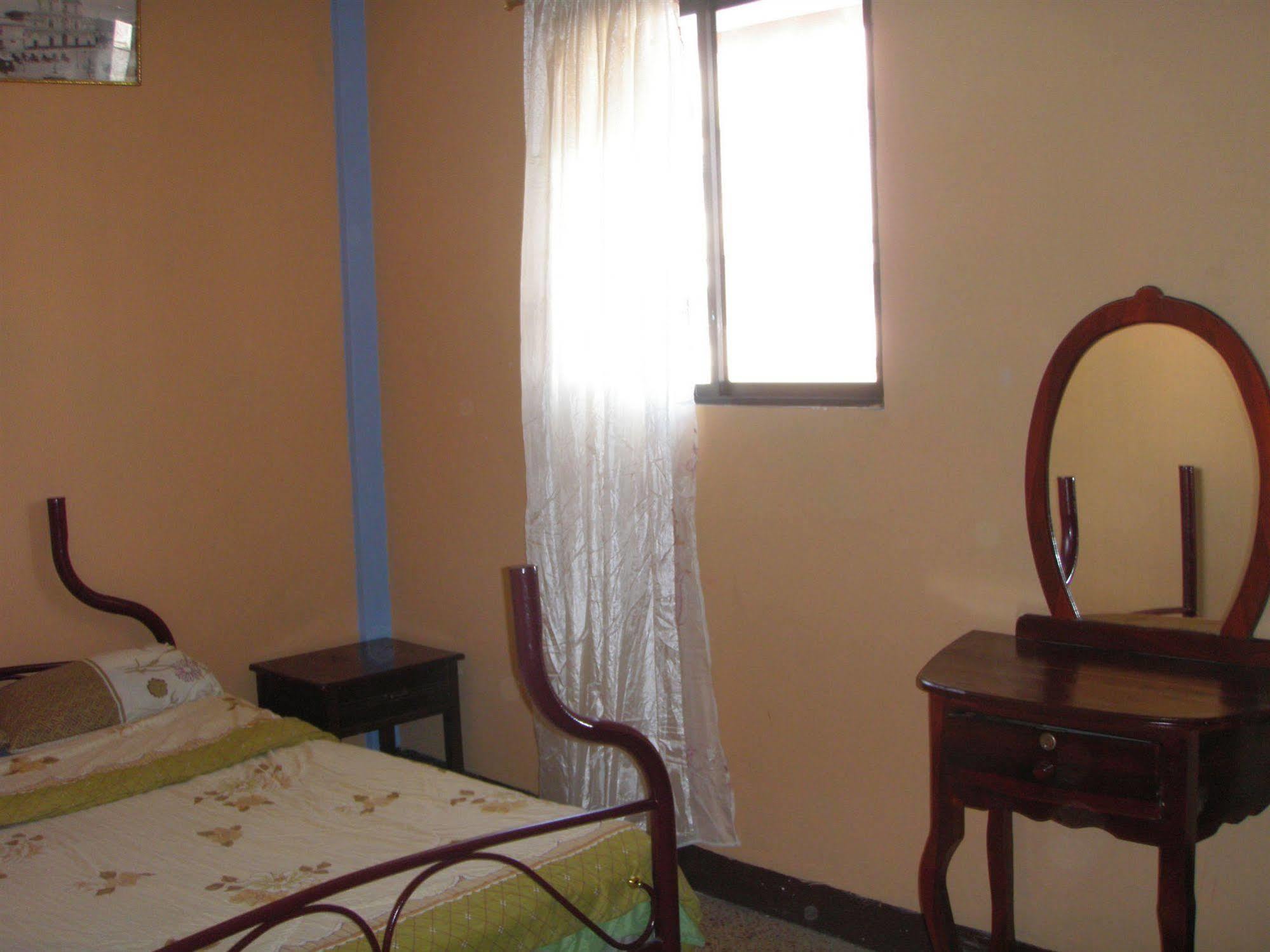 Hotel Eloy Alfaro Guayaquil Buitenkant foto