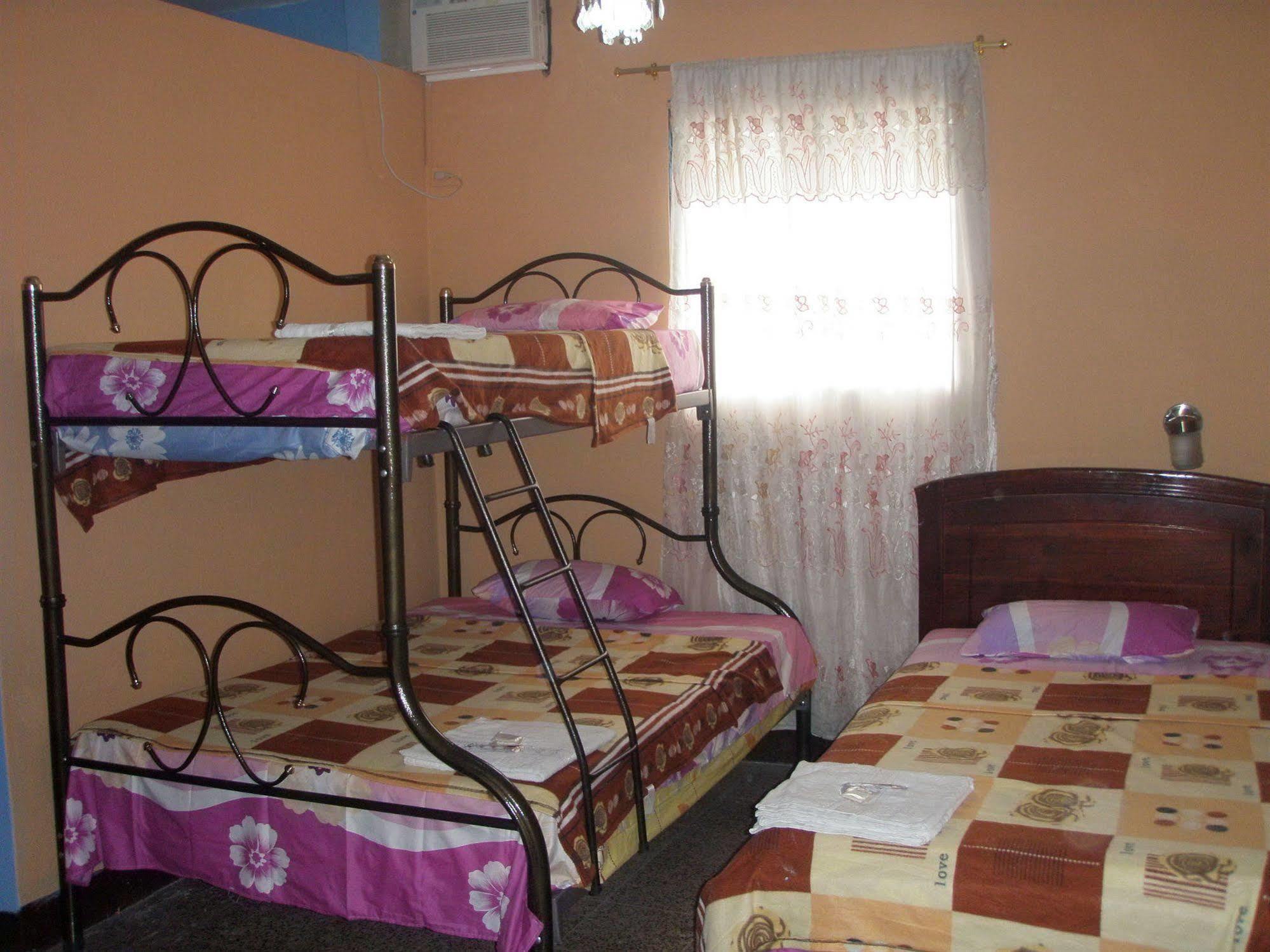 Hotel Eloy Alfaro Guayaquil Buitenkant foto