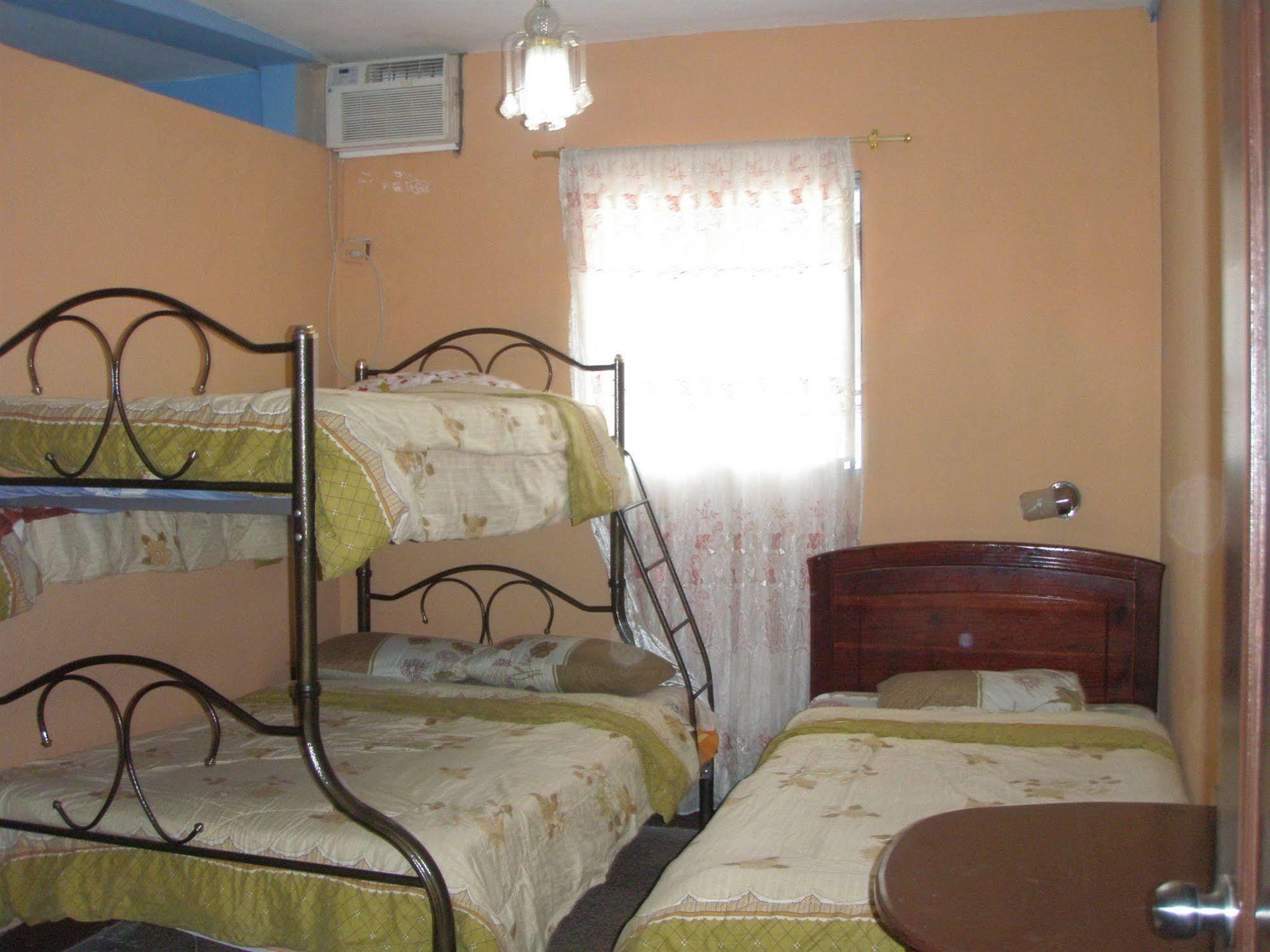 Hotel Eloy Alfaro Guayaquil Buitenkant foto
